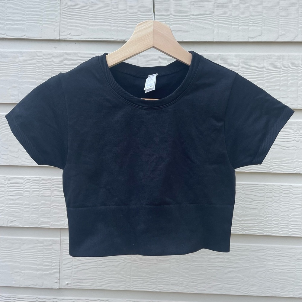 NWOT aerie cropped workout top